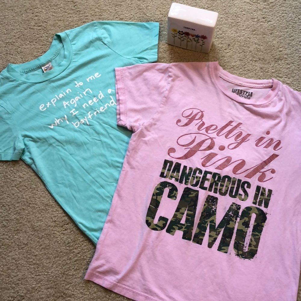 2 Vintage Tee’s T-Shirt Tops Shirts